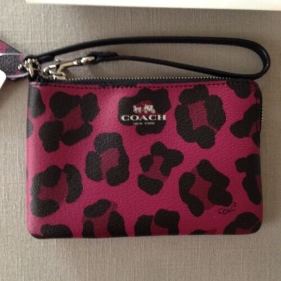 Coach Ocelot Print Corner Zip Wristlet Purse New - Picture 1 of 3